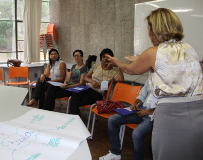 Em dinâmica de grupo, gestores escolares deram pareceres e falaram de experiências. Foto: Bárbara Camargo ACS/SEE